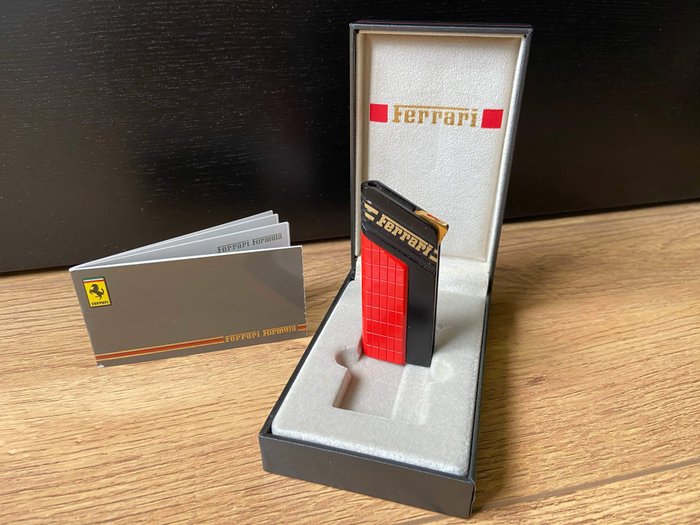 Dekoratives Objekt - FERRARI Formula lighter - Cartier Series - High Quality original accessory - In box - Ferrari - 1980-1990