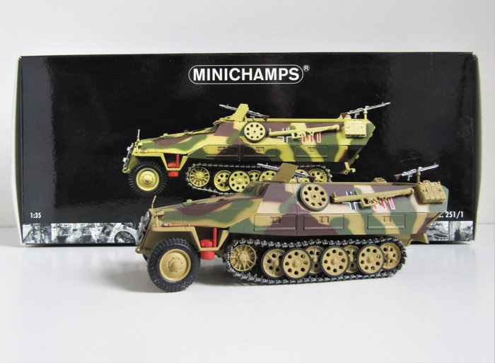 251/1 1:35 Diecast Rare Military Vehicle New in box Minichamps Sd Kfz 