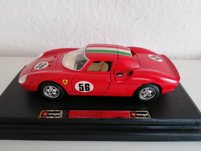 Bburago - 1:24 - Ferrari 250 Le Mans(1965)(0506) - W kartonie