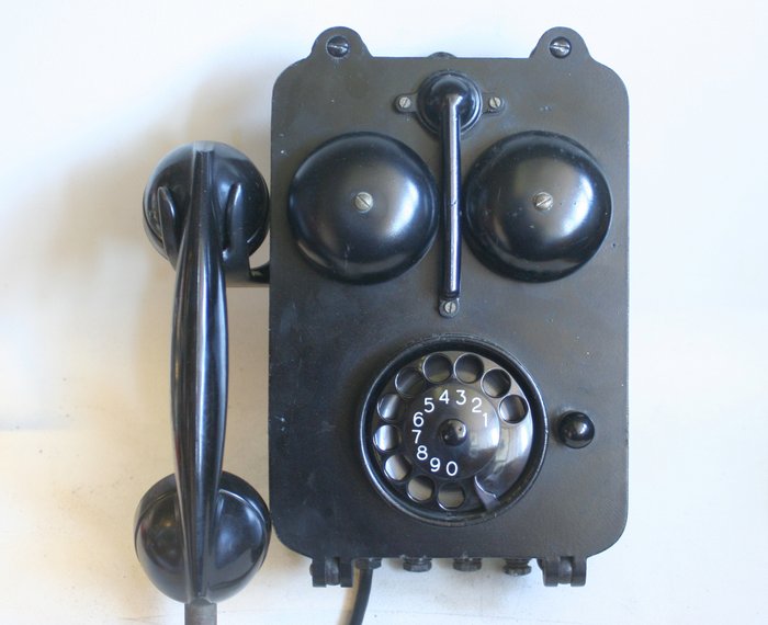 LM Ericsson type 1957 - Téléphone industriel étanche, en fonte - Fer (fonte/fer forgé)