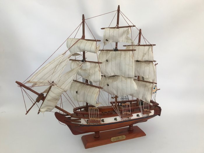 Vintage großes Modell Segelschiff "la Gloire 1778" - Holz