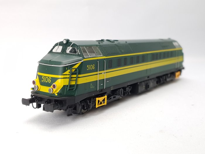 Mehano H0 - Mehano T258 2125 - Unidad de tren - HLD 51 verde / amarillo no.5106 - NMBS
