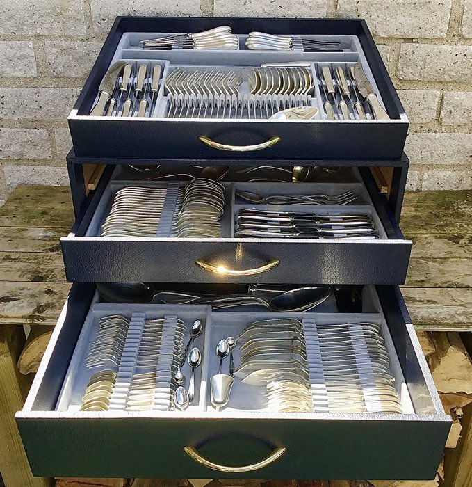 Keltum / van Kempen en Begeer-盒式12人159件餐具-由Gustav Beran设计 - 银盘