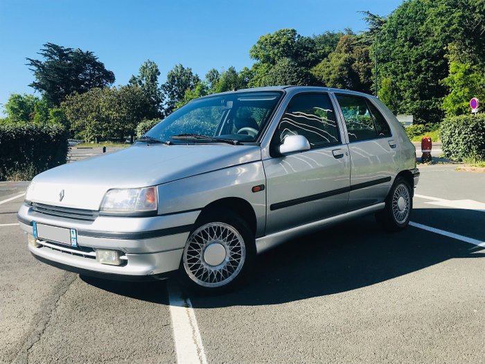 Renault - Clio Baccara 1.4 - 1991