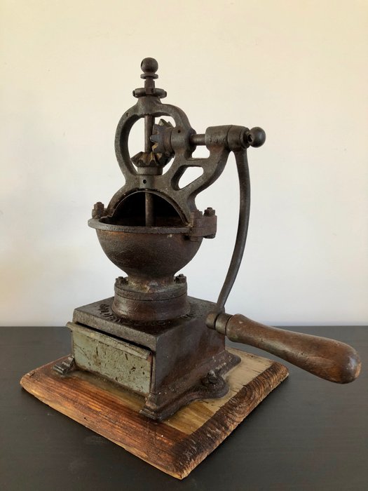 Goldenberg - Heavy antique coffee grinder - Cast iron