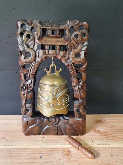 campanario indio de bronce antiguo en soporte de madera tallada - Bronce, Madera