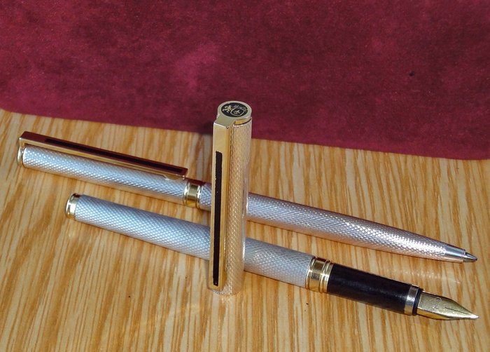 Colibri Gold Plated Ball-Point Pen