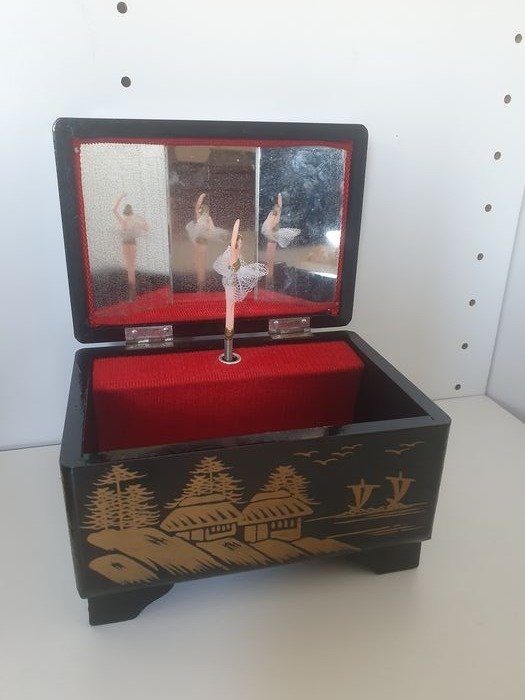 Toyo - Jewellery box, Music box (1) - Glass, Textiles, Wood, metal