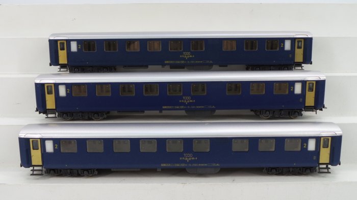 Sachsenmodelle H0 - 14010-2/74674 - Personenwagen - Drei Schnellzugwagen 2. Klasse - TCDD