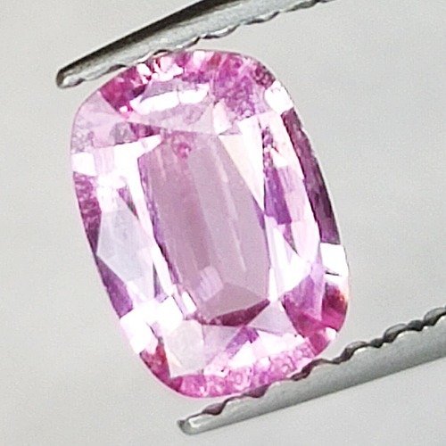 Pink Sapphire - 0.76 ct
