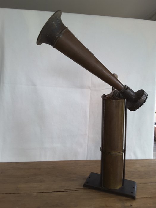 Fog horn, Tyfon Patent - Brass - Early 20th century