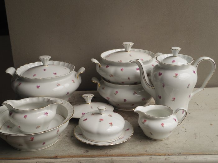 MOSA Maastricht edények részei rózsaszín, lila virág, fehér. tálak vaj edény teáskanna a.o. (13) - Porcelán