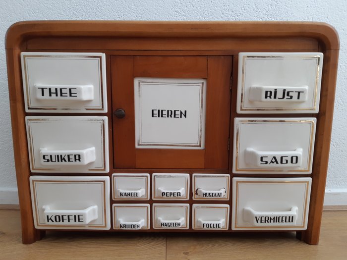 Un armario de especias / estante de especias - Madera, Porcelana