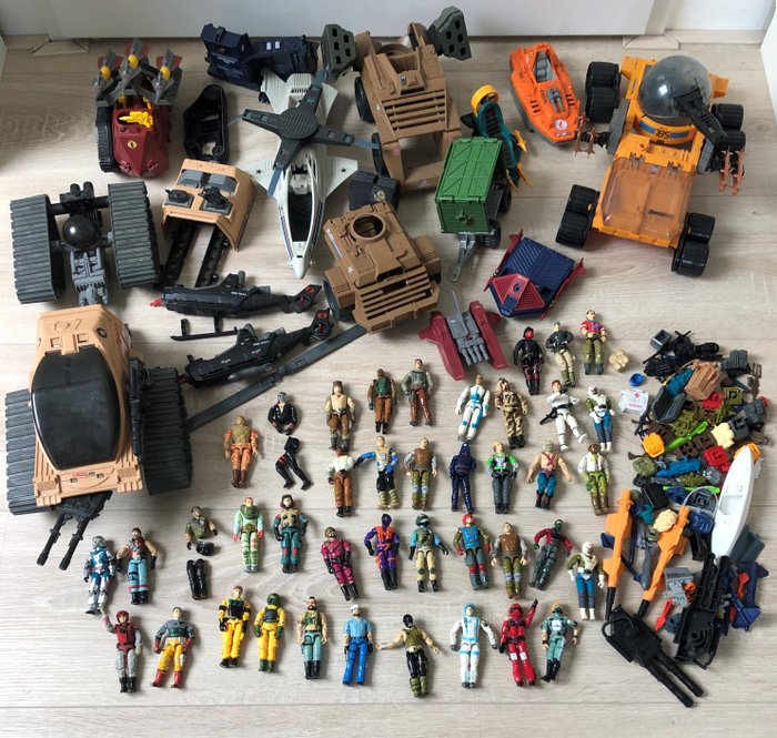 Joe Hasbro Action Force Figures Collection Lot of 1984 G.I