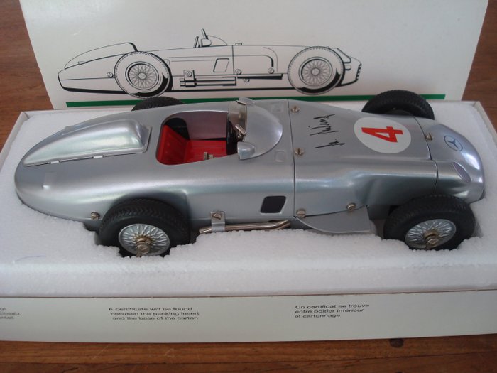 Märklin - 1102 - Samochód Mercedes Silberpfeil W 196