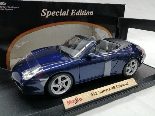 Special Edition Maisto - 1:18 - Porsche 911 Carrera 4S Cabriolet 2003( Type 996 )  - Kleur Blauw