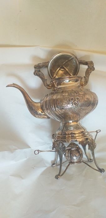 Ceainic, Rusă. SAMOVAR.GR. 1780. Cizelat manual - .925 argint, Toate lucrate manual în stilul imperiu al anilor 1960 - Italia - 1960