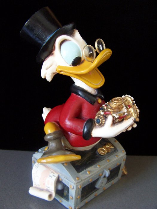 Disney - Beeld - Dagobert Duck op schatkist