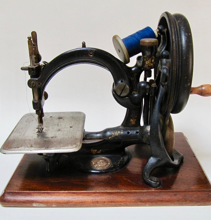 Willcox & Gibbs Sewing Machine Co. - Varrógép, kb. 1890 - Vas (öntött/kovácsolt)