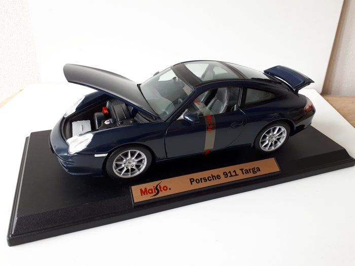 Maisto Special Edition - 1:18 - Porsche 911 (996) Targa - blauw