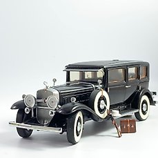 Details about   FRANKLIN MINT1930 CADILLAC V-16 AL CAPONE CAR BLACK 1/24 SCALE IN BOX W/ DOCS 