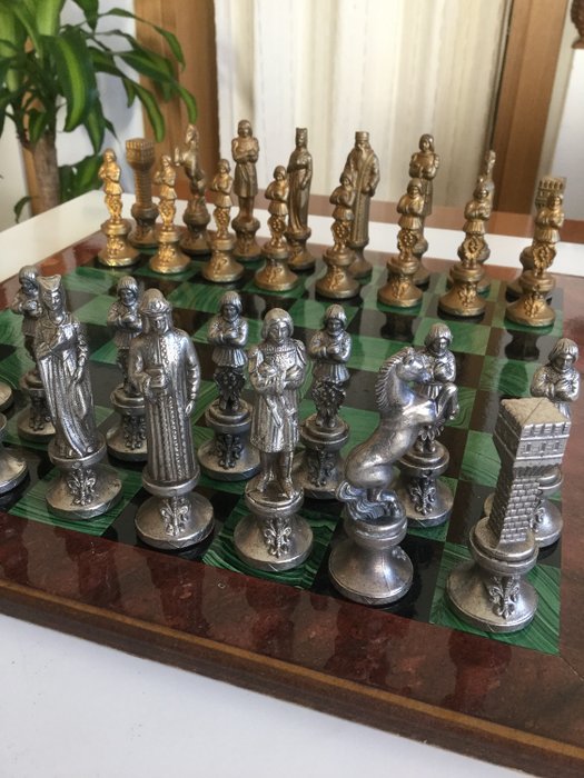 Juego de ajedrez vintage florentino - ajedrez histórico renacentista de Florencia - Estilo renacentista - Latón, Peltre