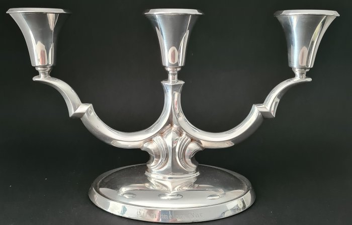Rare silver candlestick by David Andersen - .830 Silber - David Andersen ca.1875 - Norwegen - Erste Hälfte des 20. Jahrhunderts