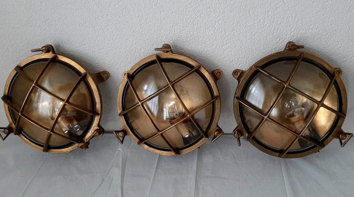 3 lampade da parete / lampade per navi - Ottone, Rame, Vetro - Seconda metà del 20° secolo