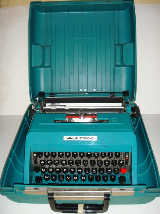 Ettore Sottsass - Olivetti - Vintage typewriter, 1970s
