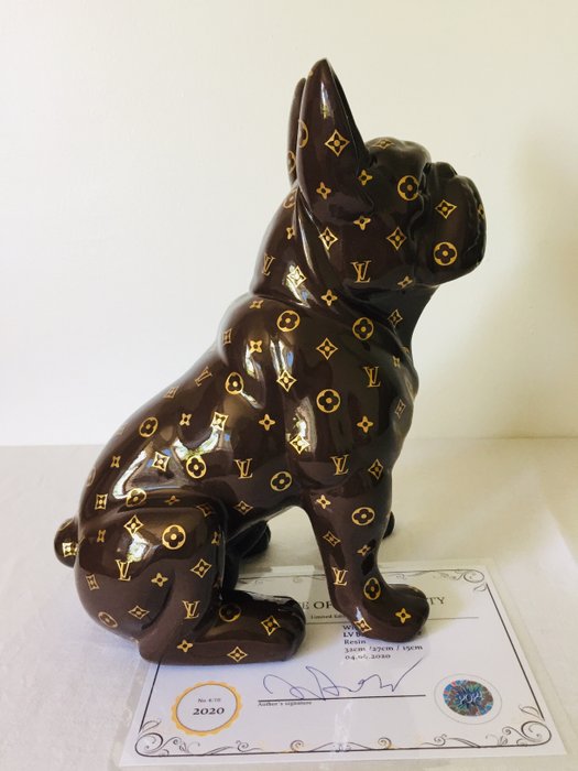 Wrapping Lady - Louis Vuitton Dog - 4 / 10 - Catawiki