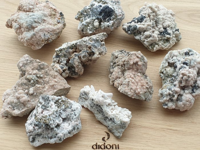 9 Stück Rhodochrosite Minerals Rumänien - 1.46 kg