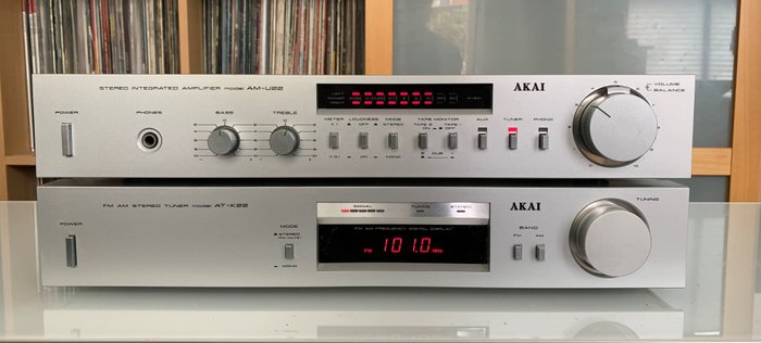Akai - AM-U22 / AT-K22 - Stereo amplifier, Tuner