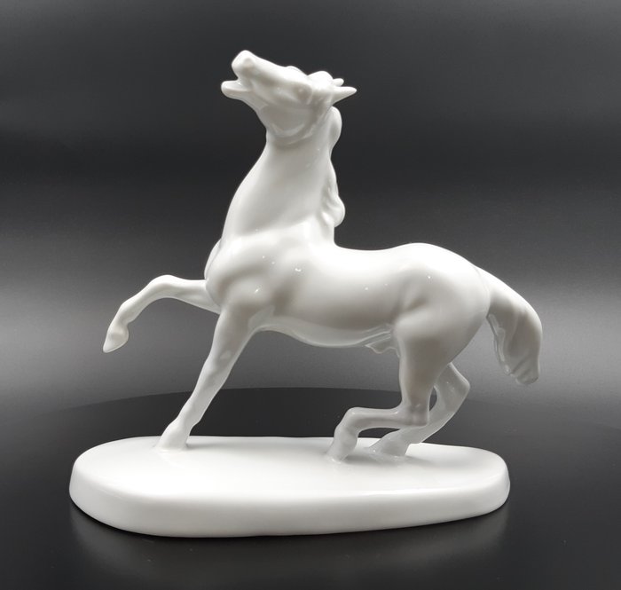 Herend - El caballo blanco - Porcelana