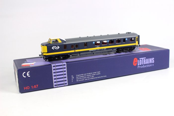 Elotrains H0 - 100.81 - Passenger carriage - Benelux helm position WRDK with LED lighting - NS