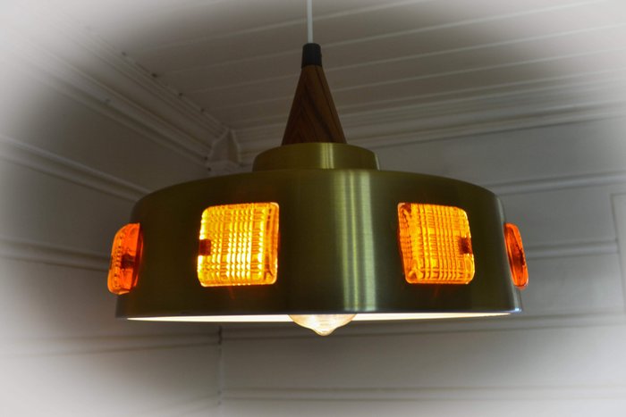 Swedish design - DRGM 3866 - Kattovalaisin, riipus - UFO lampe