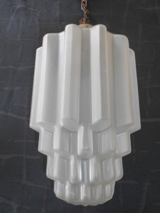 Deckenlampe, Art Deco Wolkenkratzerlampe in einwandfreiem Zustand