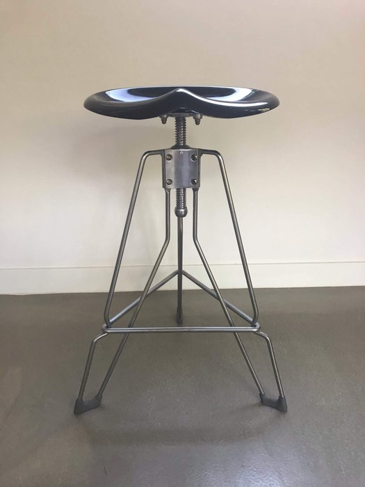Yasu Sasamoto - Dulton Co. Ltd - Sámli -  Clipper kruk (stool)