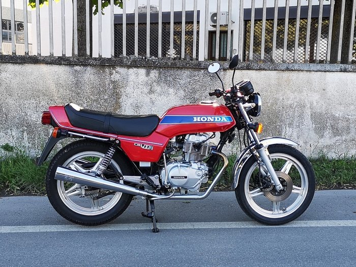 Honda - CB 400 N - 395 cc - 1980