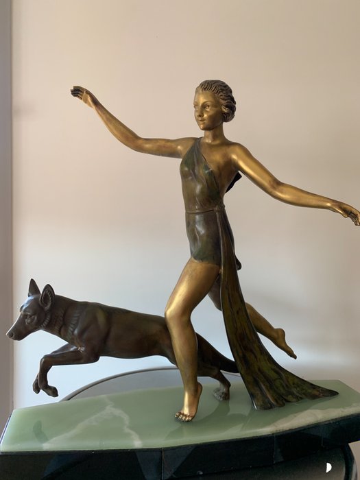 A. Delatour - 雕塑, 装饰艺术