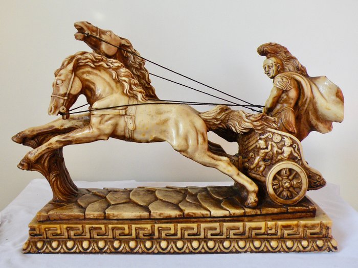 Kaunis roomalainen sotavaunu roomalaisten ja hevosten kanssa - allekirjoitettu - Vuolukivi