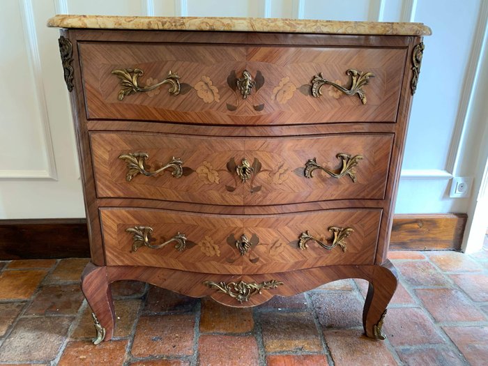 Marquant P. - Commode - Style Louis XV