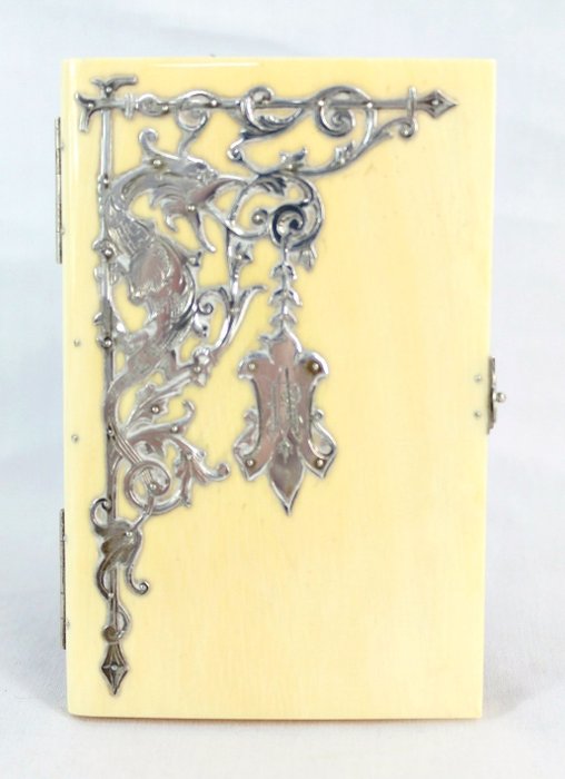 Carnet de Bal, Tanzkarte - Elfenbein, Silber - 19. Jahrhundert