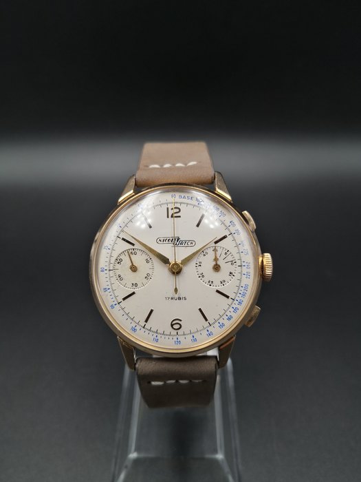 C.Nicolet Watch - Chronograph. Gold 18k. - Férfi - 1950-1959