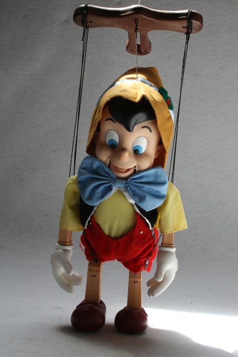 Walt Disney - Pinocchio - Singing Marionette Puppet (40 x - Catawiki