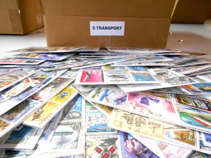 Transport-Thema - Fifty packs of pre-packaged stamps (CTO) with one hundred each, a total of 5,000 stamps - Diverse catalogie