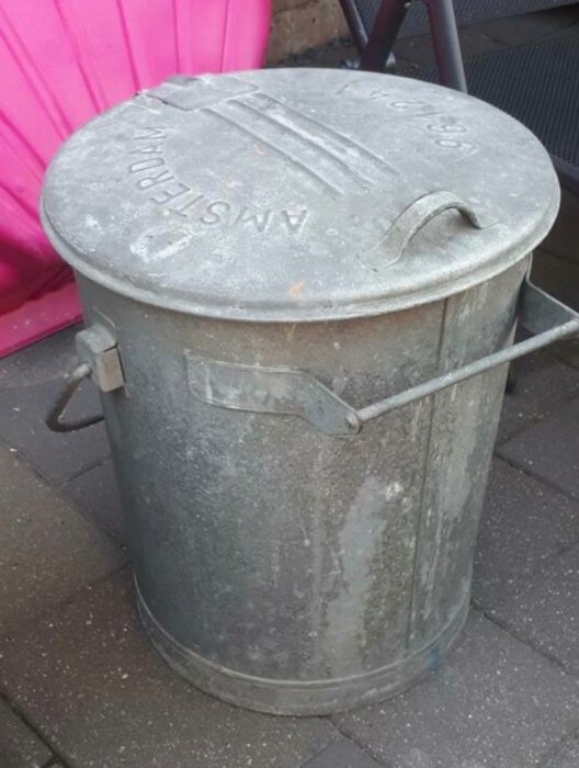 1960年代阿姆斯特丹城市垃圾桶 - 锌