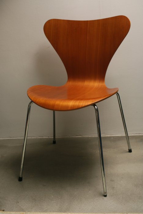 Arne Jacobsen - Fritz Hansen - 椅子 (4) - (金属架)蝶形帆布躺椅 (3107)