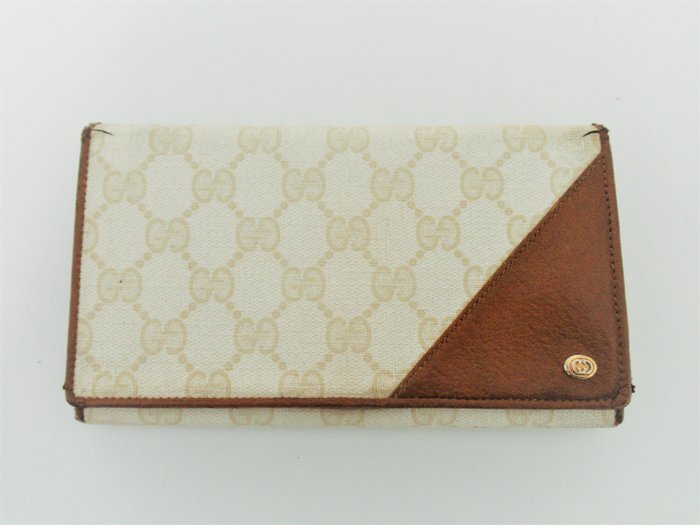 gucci accessory collection wallet