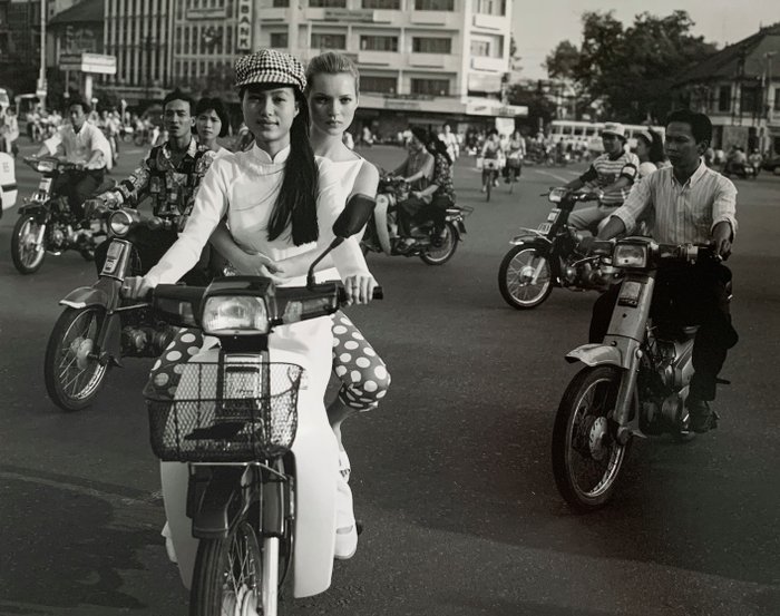 Bruce Weber - Kate Moss, Ho Chi Minh, Vietnam, 1996 - Catawiki