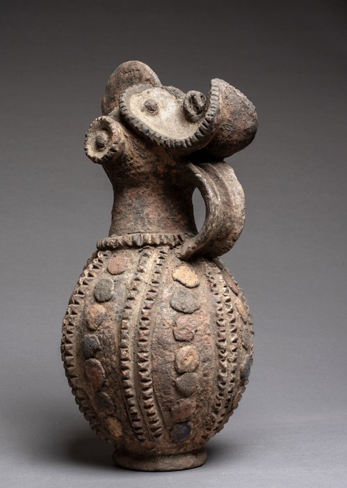 Pottery in style of - Terracota - Mambila - Nigeria 